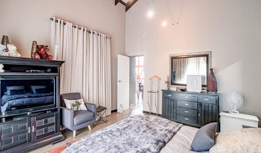 4 Bedroom Property for Sale in Melodie North West